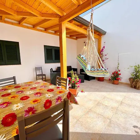 La Casa Dei Collana * Serrano